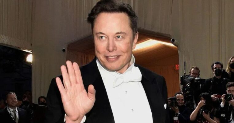 Kisah Elon Musk