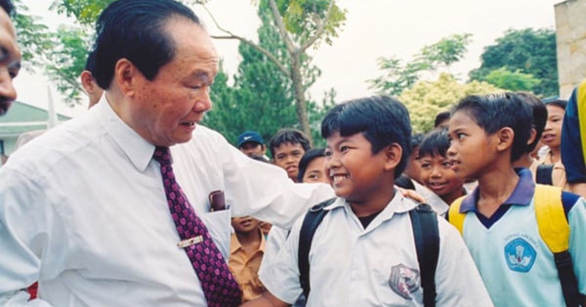 profil Eka Tjipta Widjaja