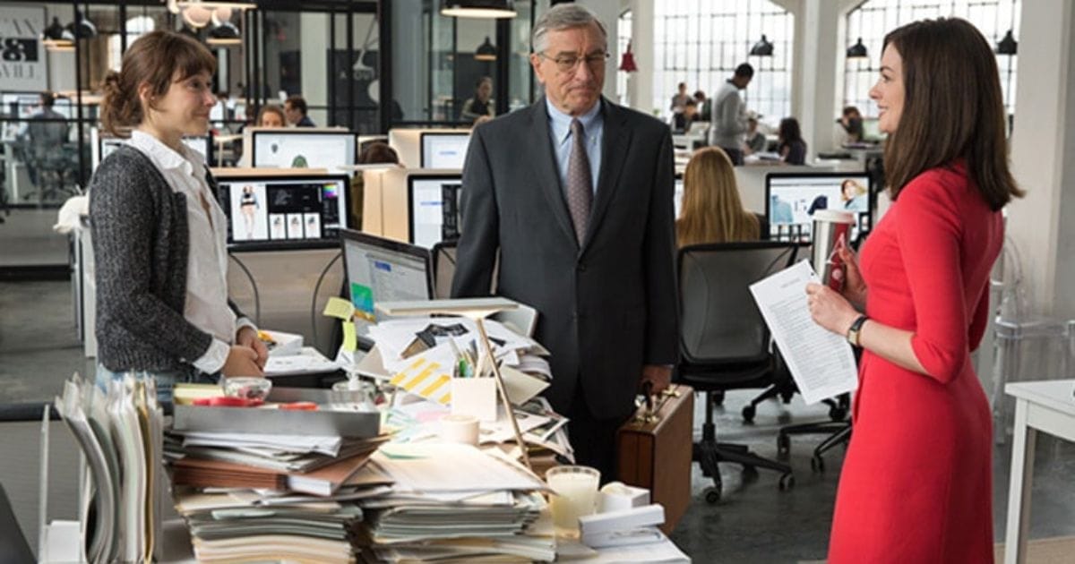 cuplikan film The Intern
